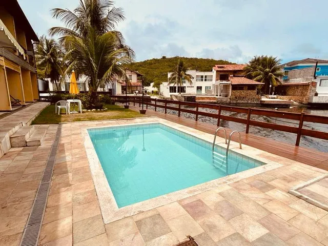 Casa com 71m² 2 quartos e 1 banheiro, à venda ou para alugar, no bairro Ogiva em Cabo Frio