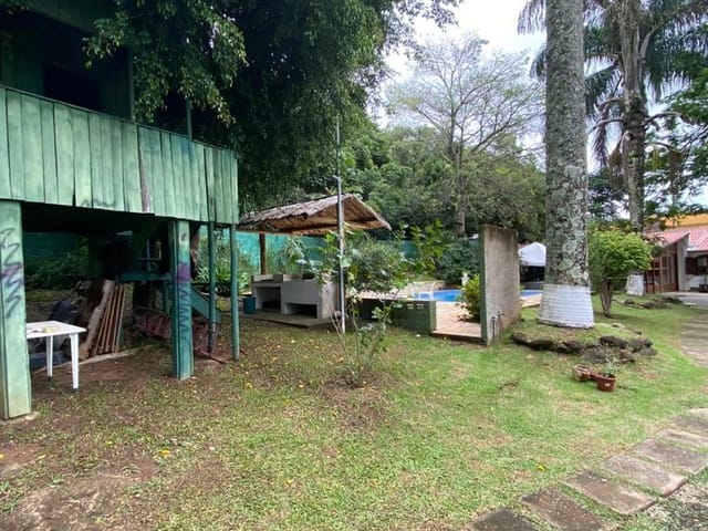 Casa com 1800m² 4 quartos e 5 banheiros, à venda, no bairro Agenor em Extrema