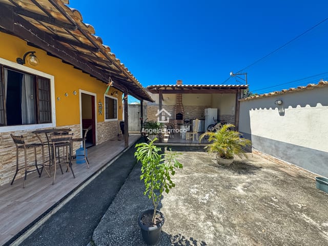 Casa 2 quartos e 2 banheiros, à venda, no bairro Praia de Itaipuaçu (Itaipuaçu) em Maricá