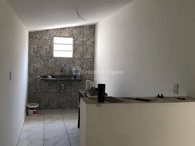 Casa com 200m² 3 quartos e 1 banheiro, à venda, no bairro Parque Piauí em Teresina