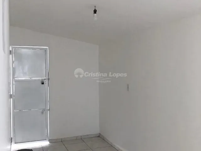 Casa com 200m² 3 quartos e 1 banheiro, à venda, no bairro Parque Piauí em Teresina