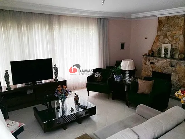 Casa com 462m² 3 quartos e 1 banheiro, à venda, no bairro Jardim São Caetano em São Caetano do Sul