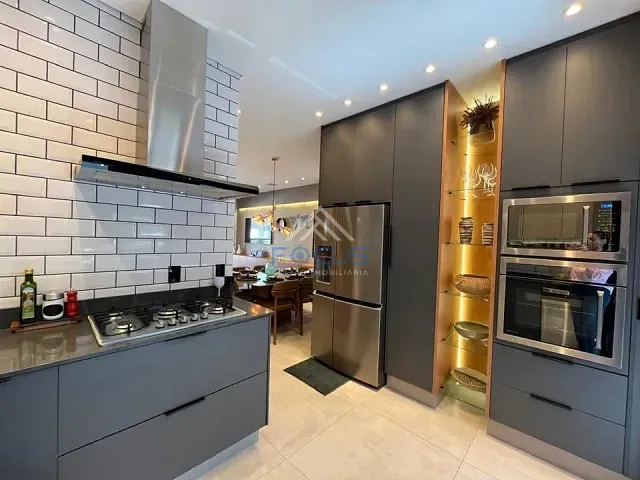 Casa com 150m² 3 quartos e 5 banheiros, à venda, no bairro Jardim Celeste em Jundiaí