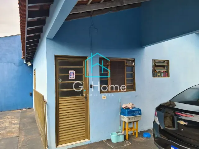 Casa com 245m² 2 quartos e 1 banheiro, à venda, no bairro Conjunto Habitacional José Garcia Molina em Londrina