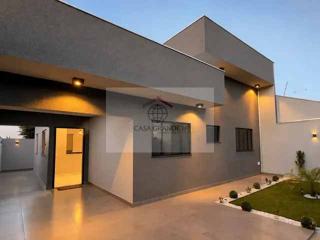 Casa com 180m² 3 quartos e 2 banheiros, à venda, no bairro Jardim Monte Carlo em Rolândia