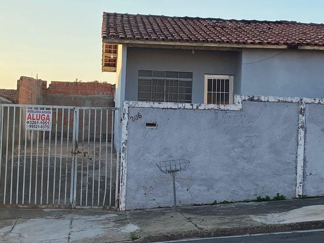 Casa 2 quartos e 1 banheiro, à venda, no bairro Conjunto Habitacional Parque Itajaí em Campinas