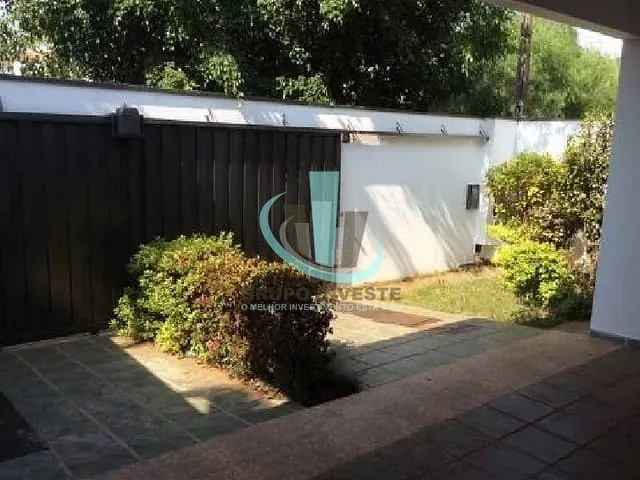 Casa com 300m² 3 quartos e 2 banheiros, à venda, no bairro JARDIM CELIAMAR em ARARAQUARA