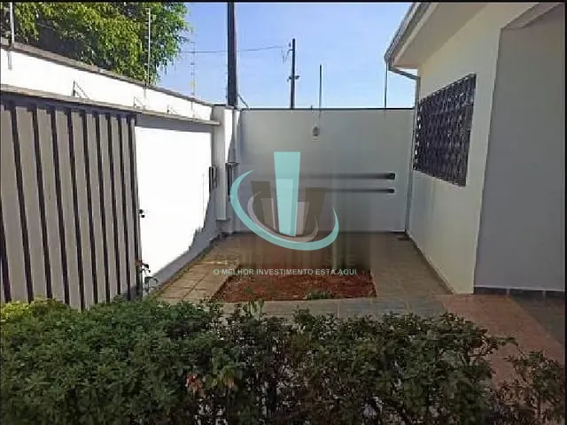 Casa com 300m² 3 quartos e 2 banheiros, à venda, no bairro JARDIM CELIAMAR em ARARAQUARA