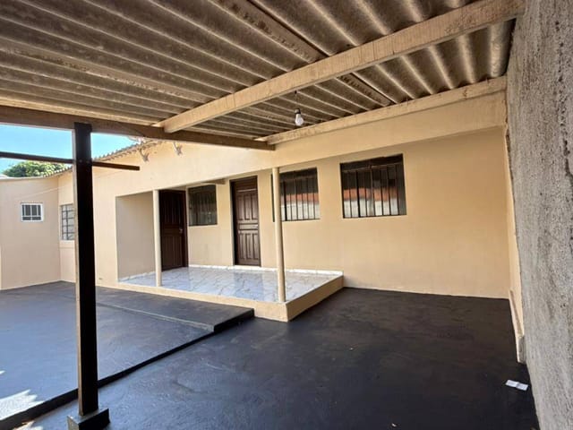 Casa com 100m² 2 quartos e 1 banheiro, para alugar, no bairro Jardim Tarobá em Cambé