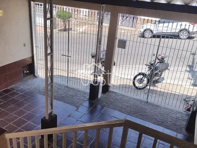 Casa com 250m² 4 quartos e 4 banheiros, à venda, no bairro Vila Brasil em Santa Bárbara D'Oeste