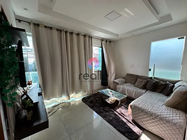 Casa com 360m² 3 quartos e 1 banheiro, à venda, no bairro Engenho Nogueira em Belo Horizonte