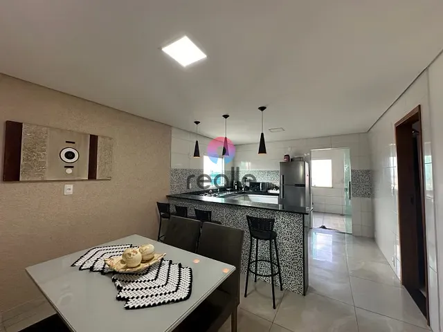 Casa com 360m² 3 quartos e 1 banheiro, à venda, no bairro Engenho Nogueira em Belo Horizonte