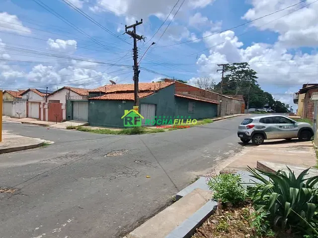 Casa com 210m² 3 quartos e 3 banheiros, à venda, no bairro Primavera em Teresina