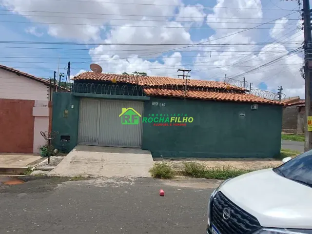 Casa com 210m² 3 quartos e 3 banheiros, à venda, no bairro Primavera em Teresina