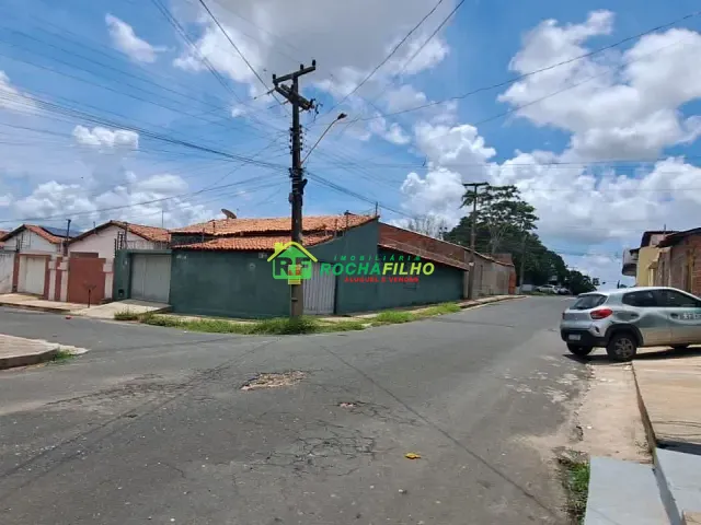 Casa com 210m² 3 quartos e 3 banheiros, à venda, no bairro Primavera em Teresina
