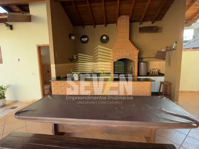 Casa com 300m² 3 quartos e 2 banheiros, à venda, no bairro Área Rural de Jacuba em Arealva