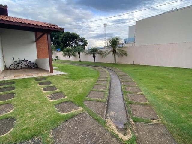 Casa com 2000m² 5 quartos e 3 banheiros, à venda, no bairro Ponte Nova em Extrema
