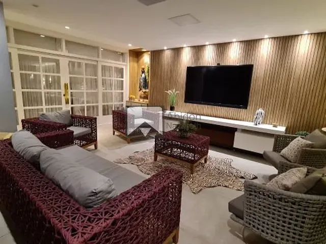 Casa com 520m² 3 quartos e 3 banheiros, à venda, no bairro São Francisco em Niterói