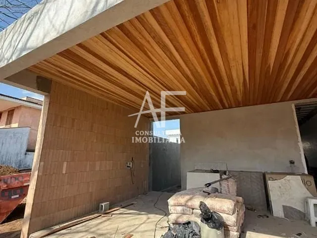 Casa com 300m² 3 quartos e 3 banheiros, à venda, no bairro Condomínio Ouro Ville em Taubaté