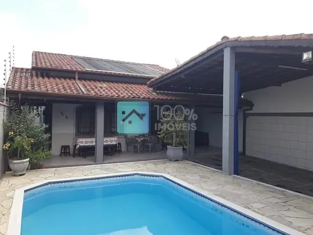 Casa com 250m² 3 quartos e 2 banheiros, à venda, no bairro Pontal de Santa Marina em Caraguatatuba