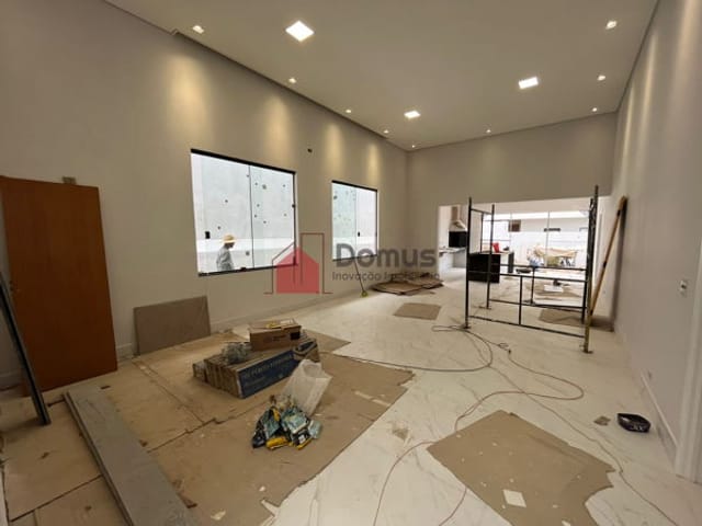 Casa com 420m², à venda, no bairro Condomínio Reserva dos Lagos em Pindamonhangaba