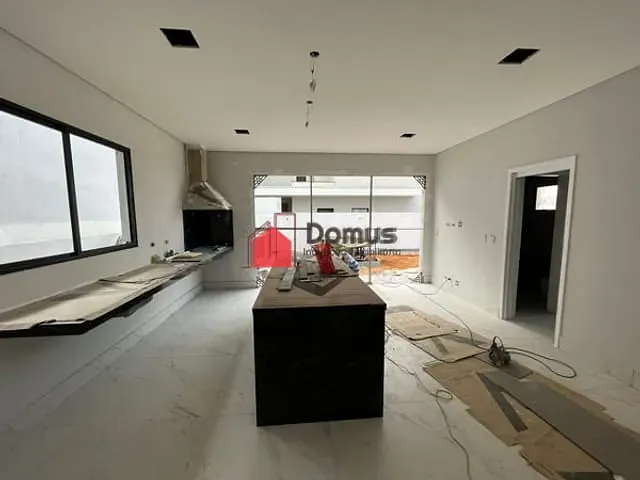 Casa com 420m², à venda, no bairro Condomínio Reserva dos Lagos em Pindamonhangaba