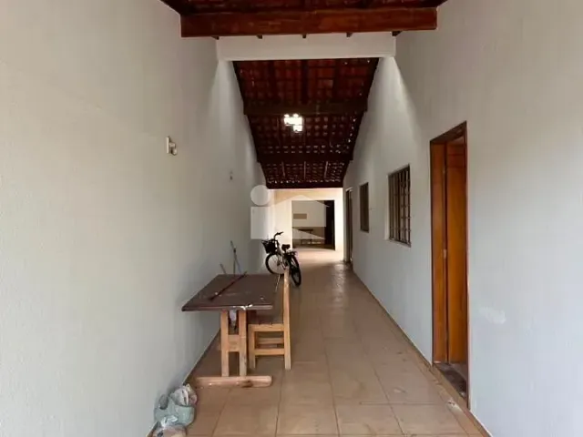Casa 2 quartos e 3 banheiros, à venda, no bairro Jardim Nobre em Rolândia