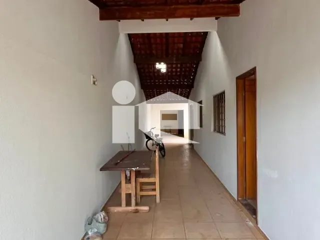 Casa 2 quartos e 3 banheiros, à venda, no bairro Jardim Nobre em Rolândia
