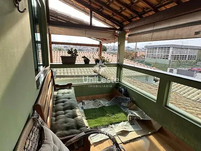 Casa 3 quartos e 3 banheiros, à venda, no bairro Esplanada em Belo Horizonte