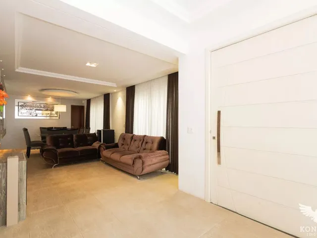 Casa com 214m² 3 quartos e 3 banheiros, à venda, no bairro Santa Felicidade em Curitiba