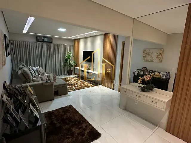 Casa com 443m² 3 quartos e 2 banheiros, à venda, no bairro Jardim Tropical em Cuiabá