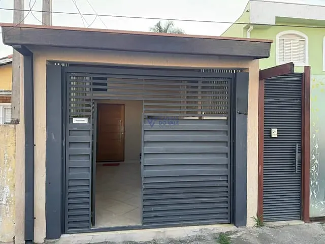 Casa com 150m² 3 quartos e 1 banheiro, à venda, no bairro Monte Castelo em São José dos Campos
