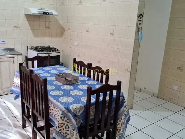 Casa com 250m² 3 quartos e 2 banheiros, à venda, no bairro Conjunto Habitacional Terra dos Ipês I (Norte) em Pindamonhangaba