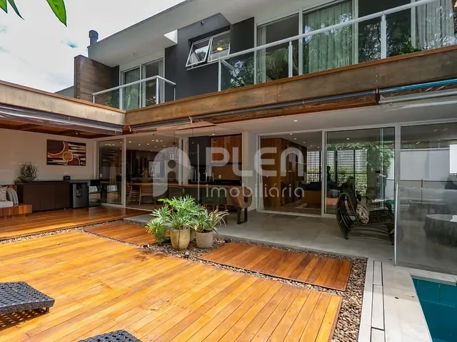 Casa 3 quartos e 5 banheiros, à venda, no bairro Morumbi em São Paulo