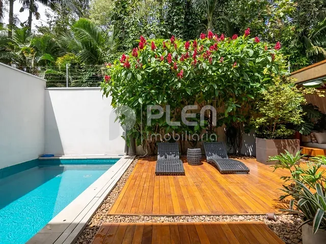 Casa 3 quartos e 5 banheiros, à venda, no bairro Morumbi em São Paulo
