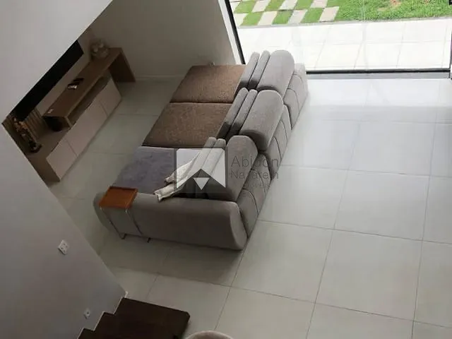 Casa 4 quartos e 2 banheiros, à venda, no bairro Itaipu em Niterói