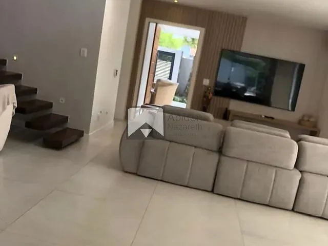 Casa 4 quartos e 2 banheiros, à venda, no bairro Itaipu em Niterói