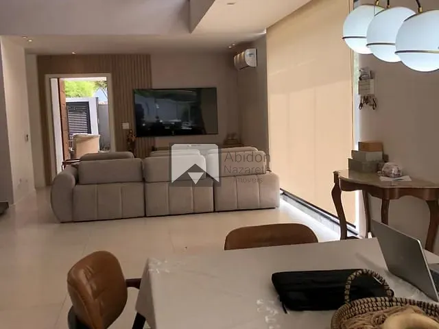 Casa 4 quartos e 2 banheiros, à venda, no bairro Itaipu em Niterói