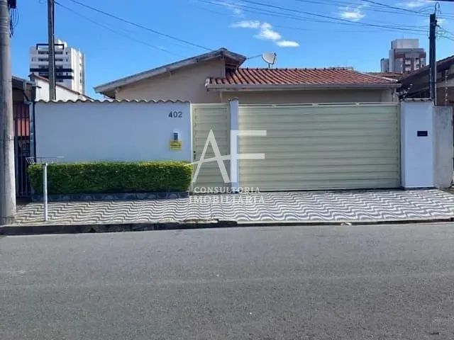 Casa com 250m² 2 quartos e 2 banheiros, à venda, no bairro Jardim Ana Rosa em Taubaté