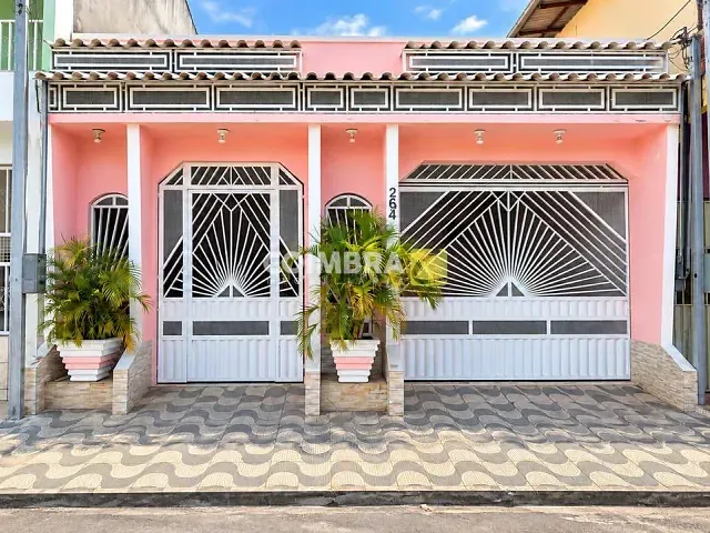 Casa com 335m² 2 quartos e 2 banheiros, à venda, no bairro Laguinho em Santarém