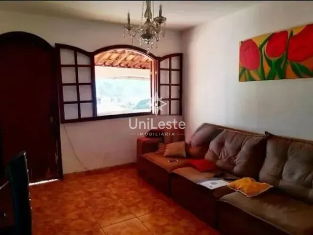 Casa 3 quartos e 2 banheiros, à venda, no bairro São Marcos em Belo Horizonte