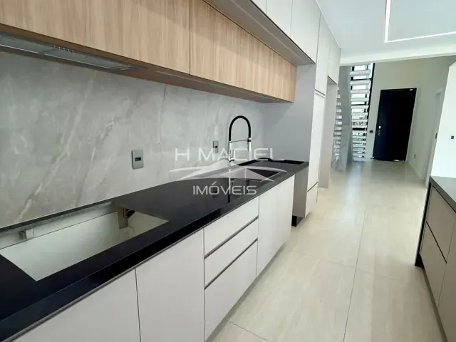 Casa com 200m² 3 quartos e 4 banheiros, à venda, no bairro Vila Monte Alegre em Paulínia
