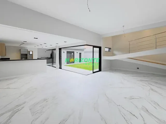 Casa com 450m² 4 quartos e 5 banheiros, à venda, no bairro Condomínio Vivant Urbanova em São José dos Campos