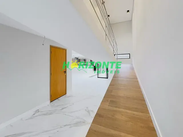 Casa com 450m² 4 quartos e 5 banheiros, à venda, no bairro Urbanova em São José dos Campos