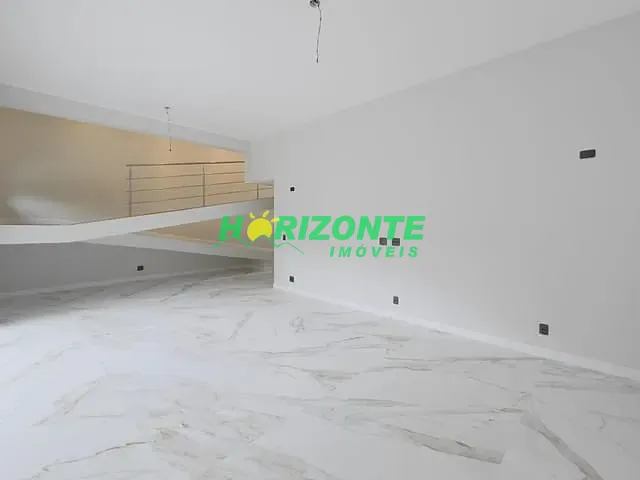 Casa com 450m² 4 quartos e 5 banheiros, à venda, no bairro Urbanova em São José dos Campos