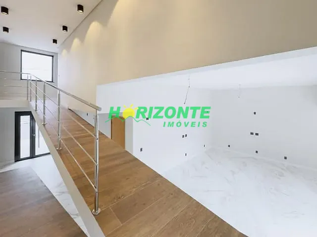 Casa com 450m² 4 quartos e 5 banheiros, à venda, no bairro Urbanova em São José dos Campos