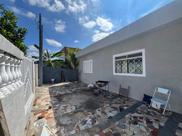 Casa com 323m² 3 quartos e 1 banheiro, à venda, no bairro Jardim Santa Rosa em Campinas