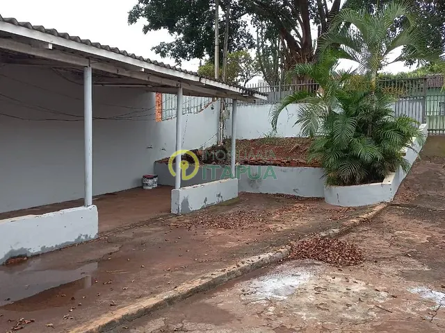 Casa com 250m² 2 quartos e 1 banheiro, à venda, no bairro Jardim Maria Celina em Londrina