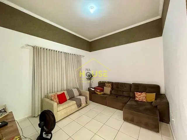Casa com 311m² 3 quartos e 4 banheiros, à venda, no bairro Jardim dos Pinheiros em Votuporanga