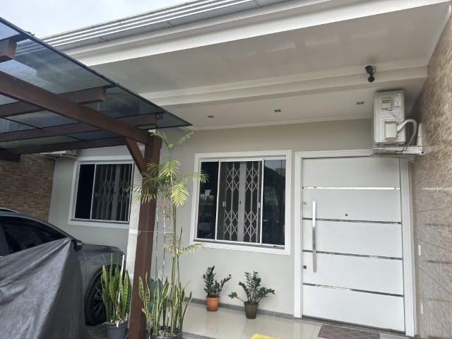 Casa com 95m² 2 quartos e 2 banheiros, à venda, no bairro Areias em Tijucas